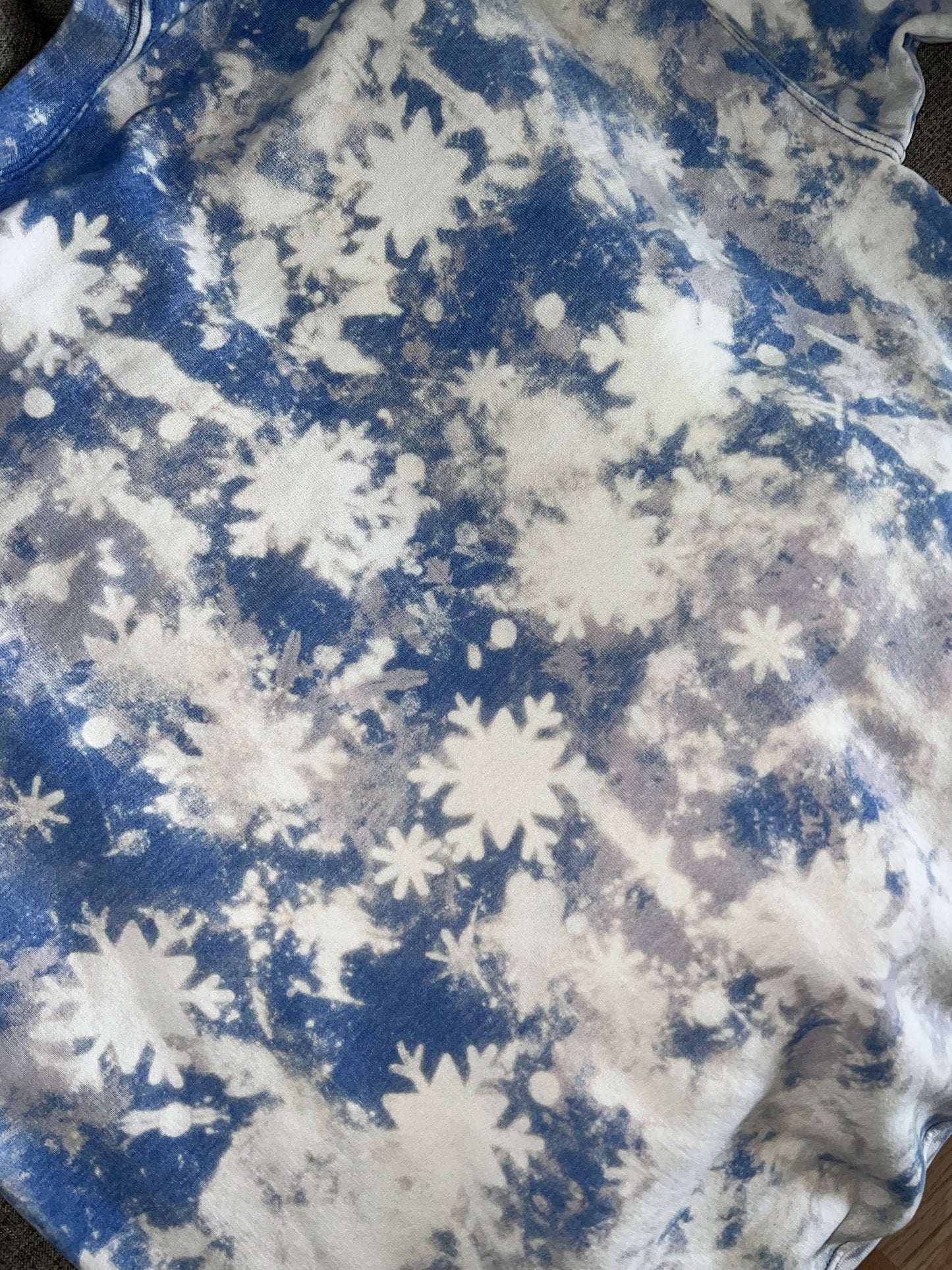 Snowflake crewneck